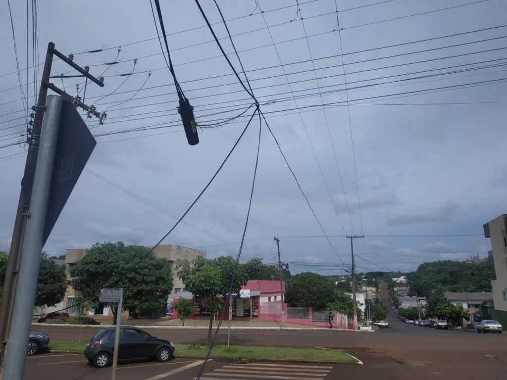 Fios 2 - Jornal Expoente Do Iguaçu