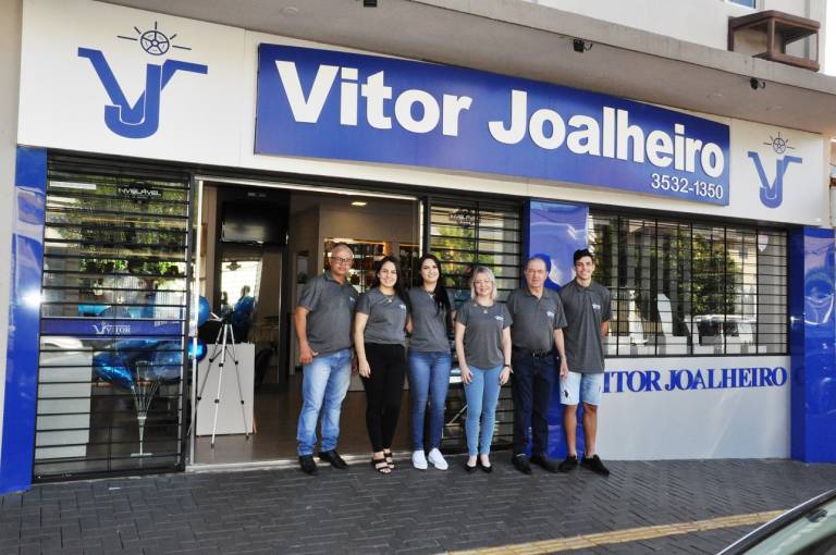 Vitor Joalheiro inaugura ampliação da loja em Quedas do Iguaçu