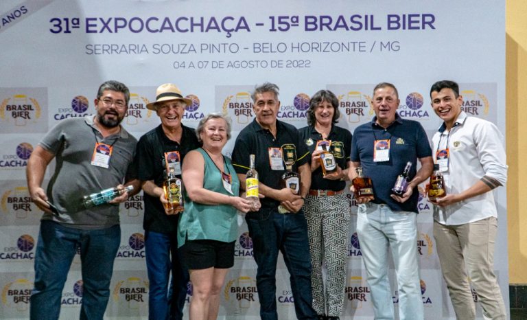 Marketing & Informação: Cachaça de Quedas do Iguaçu é premiada em concursos nacionais