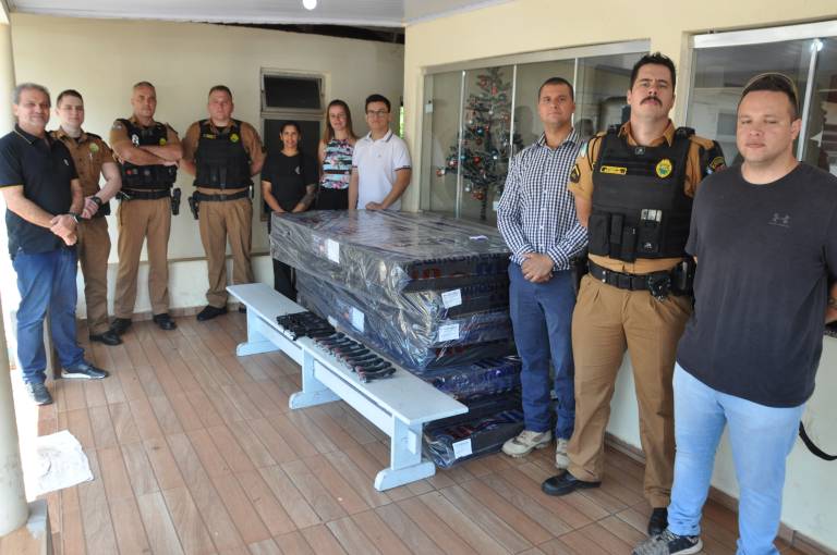 Conseg e Secretaria de Segurança realizam entrega dos KITS torniquete e colchões para alojamento na PM