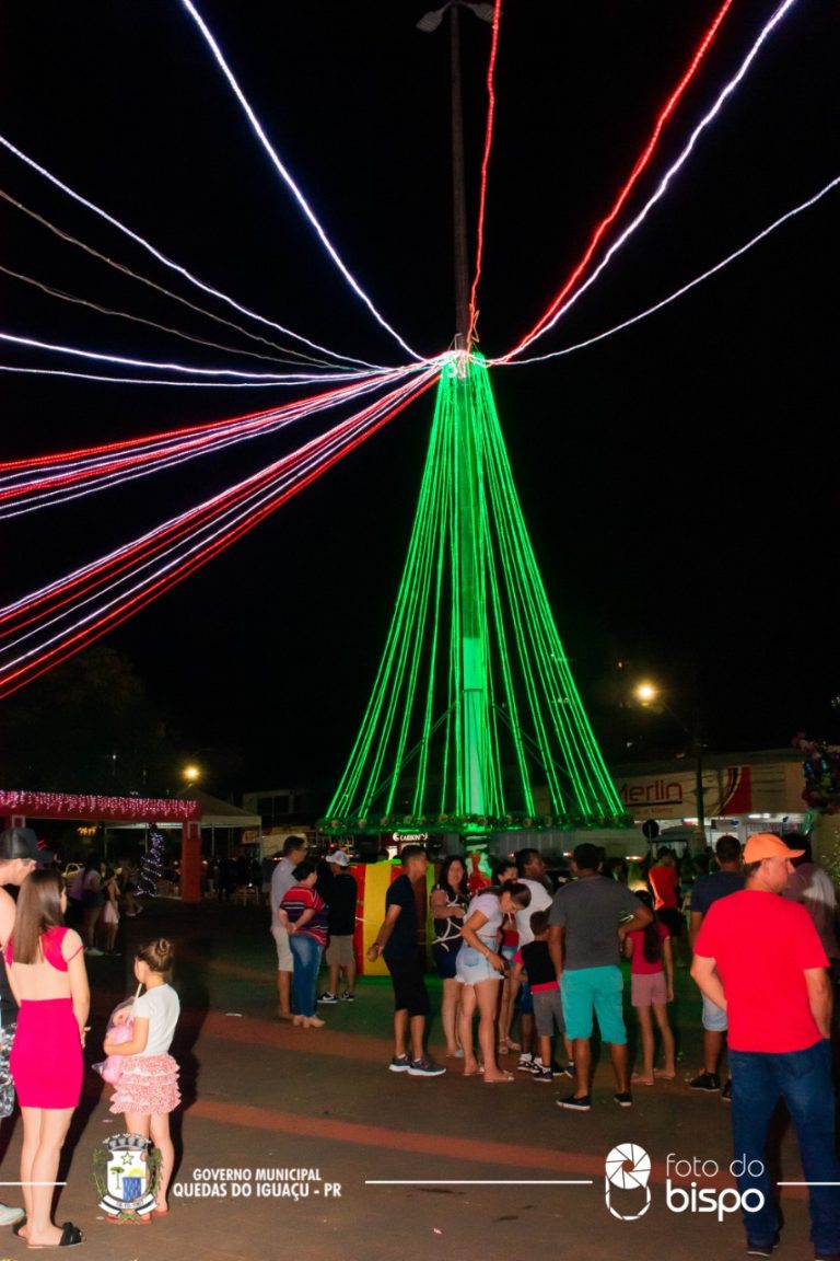 O encanto e a magia do Natal de Luz em Quedas do Iguaçu