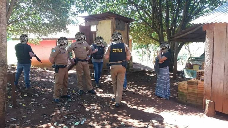 (VÍDEO) Polícia Civil liberta vítimas de cárcere privado em Aldeia Indígena de Espigão Alto do Iguaçu